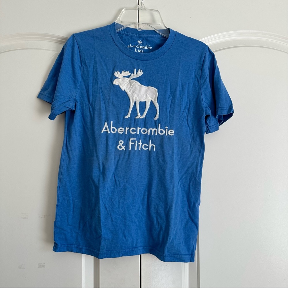 Blue Abercrombie & Fitch Kids T-Shirt - Picture 2 of 9